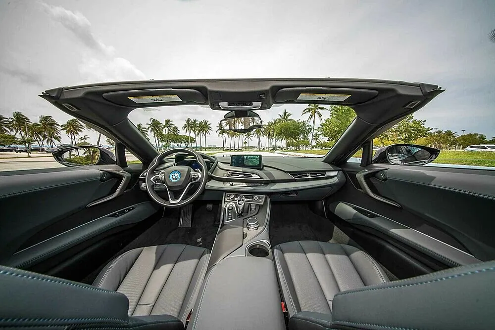 BMW I8 Roadster 2019 — фото 5 из 6