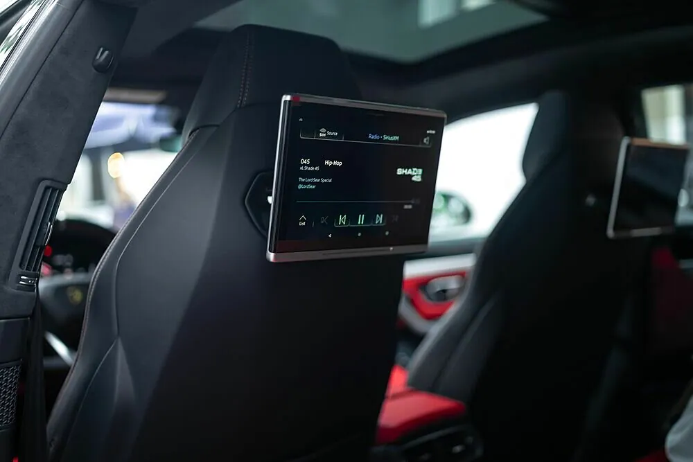 Lamborghini URUS 2019 White — fotografía 4 de 6