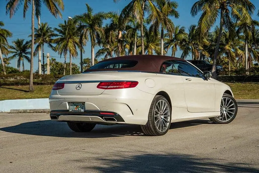 Mercedes S Convertible — photograph 8 of 11
