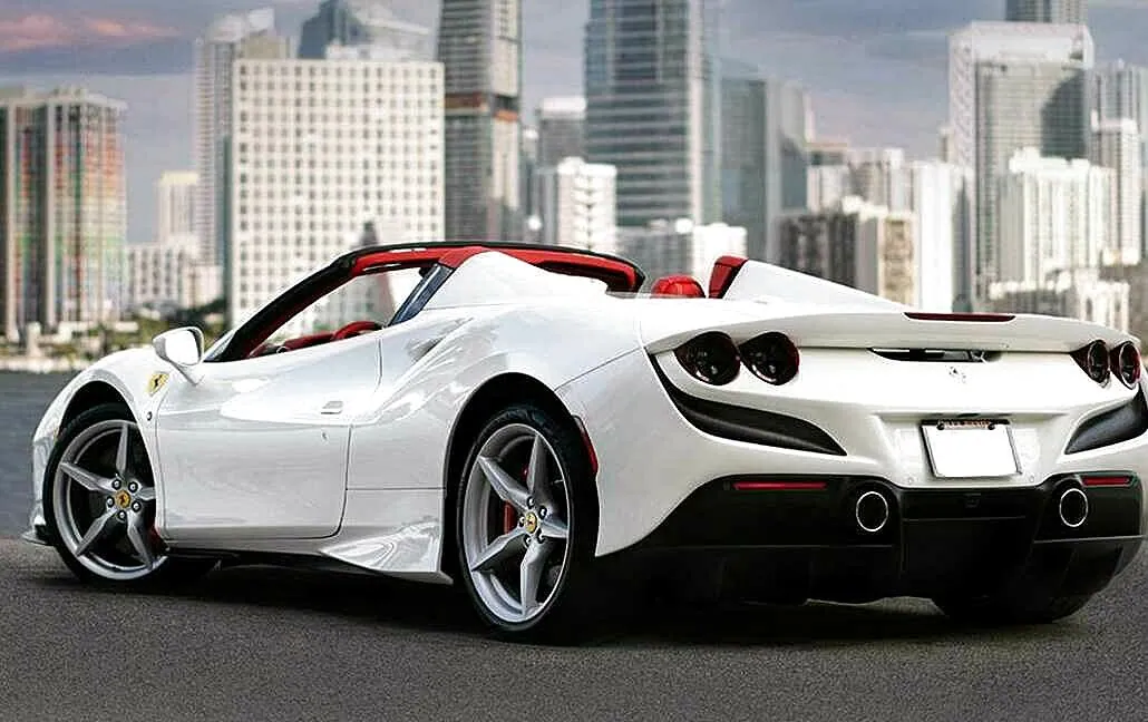 Ferrari F8 — fotografía 6 de 6
