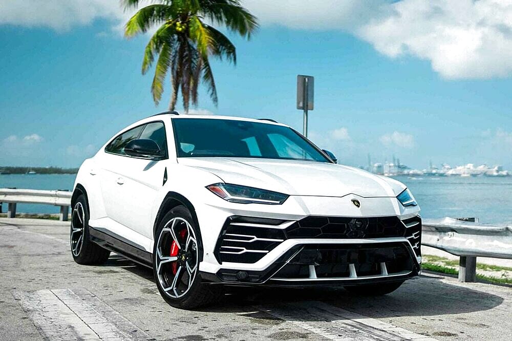 Lamborghini Urus rental Los Angeles