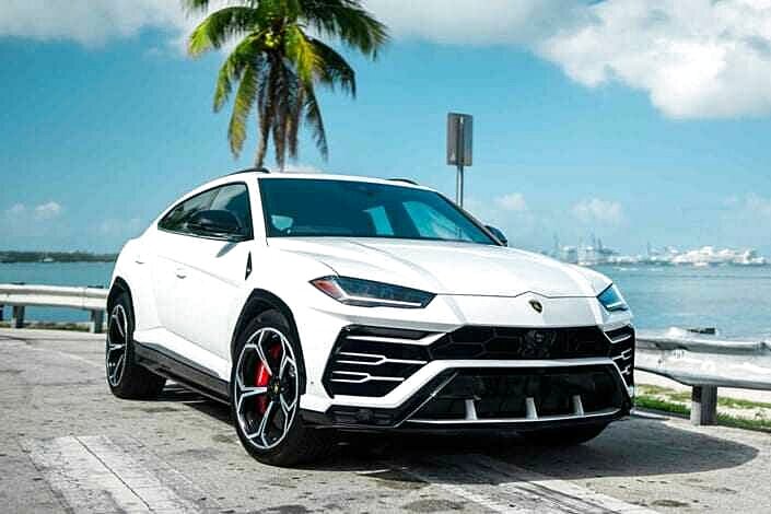 Аренда Lamborghini URUS в Лос-Анджелесе