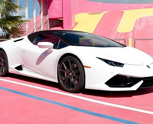 Rent Lamborghini in Los Angeles Beach 1