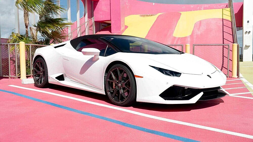 Rent Lamborghini in Los Angeles Beach 1