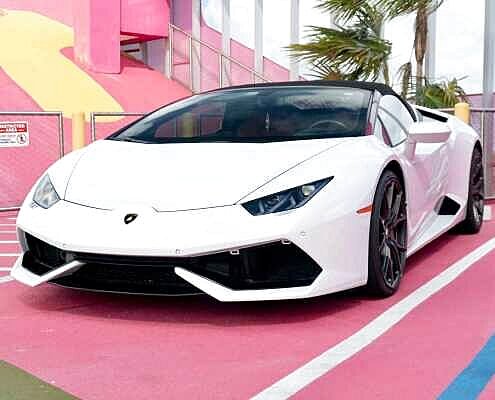 Rent Lamborghini in Los Angeles Beach 2