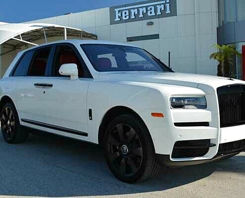 Аренда Rolls Royce Cullinan 2020 в Лос-Анджелесе