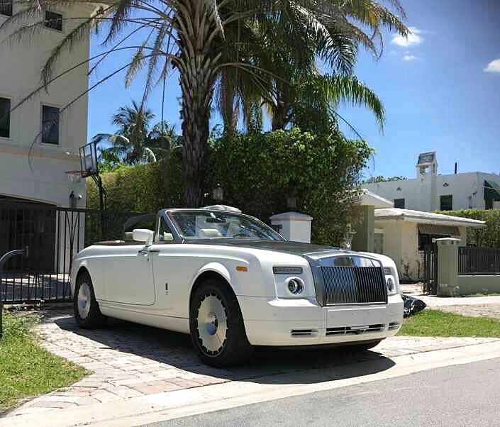 Rent Rolls Royce Phantom in Los Angeles