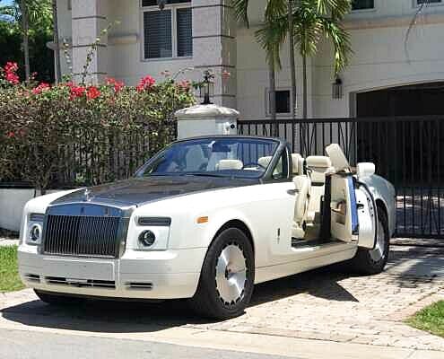 Rent Rolls Royce Phantom in Los Angeles