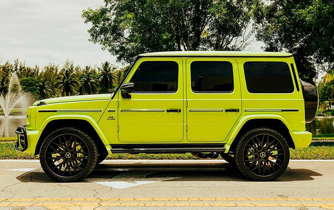 Rent Mercedes-Benz AMG G63 2021 - Neon Edition 3