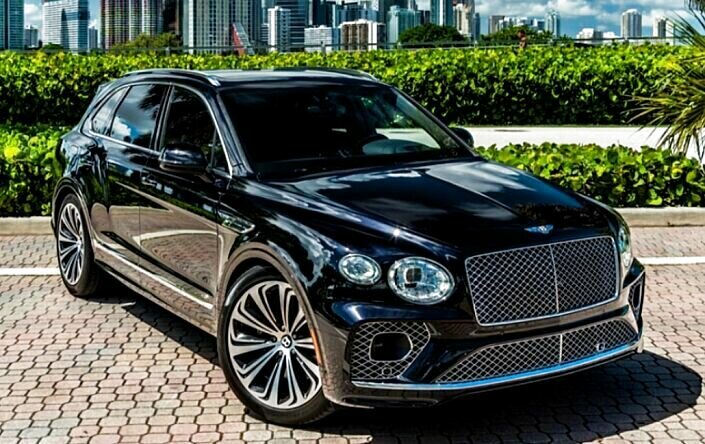 Bentley Bentayga 2023 Black Rental in Los Angeles