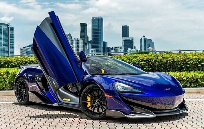 Rent a McLaren 600LT 2022 in Los Angeles