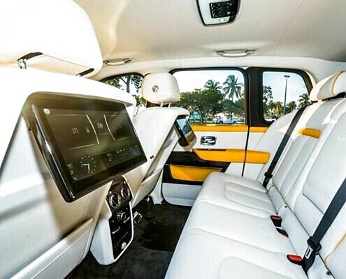 Rolls-Royce Cullinan 2022 Black Badge Interior 3